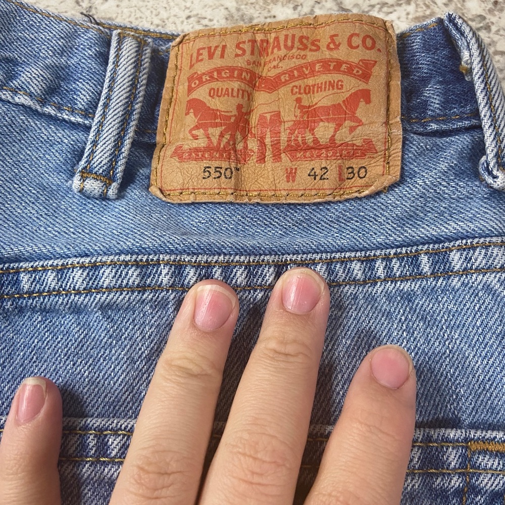 Levi’s 550 42X30 Wide Leg Jeans - Picture 2 of 7